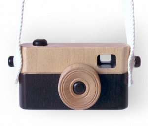 Detský drevený fotoaparát PixFox čierny by Craffox 